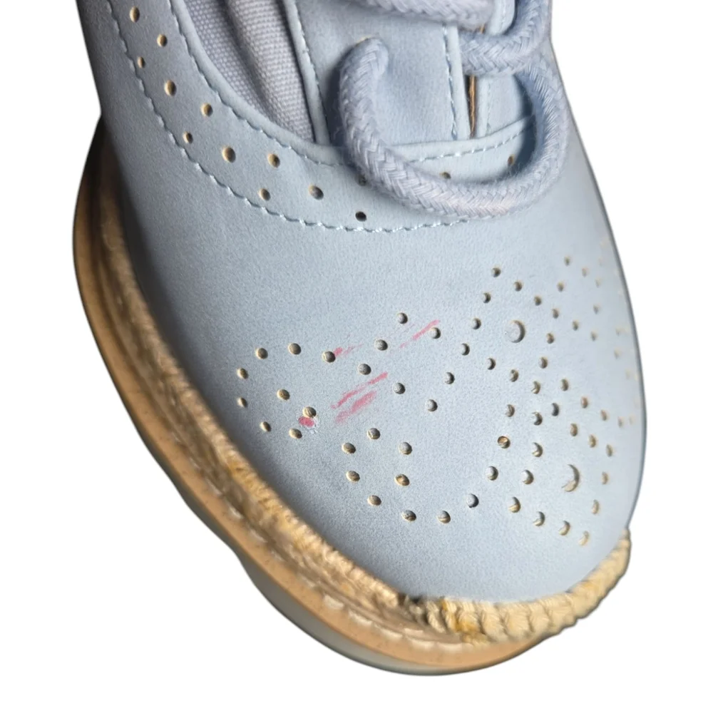 New Torrid Oxford Flats with Modern Brogue Detailing - Picture 5 of 10